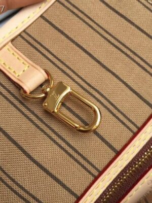 Louis Vuittom Monogram Canvas Neverfull MM Bag Beige