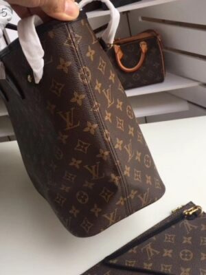 Louis Vuittom Monogram Canvas Neverfull MM Bag beige with black piping