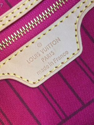 Louis Vuittom Monogram Canvas Neverfull MM Bag fuchsia