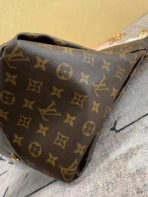 Louis Vuitton Replica Artsy MM Bag Monogram Canvas M44869