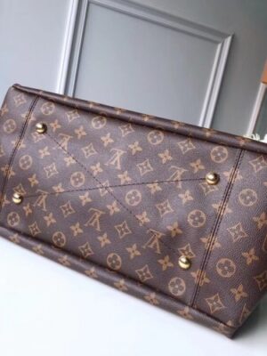 Louis Vuitton Replica Artsy MM Top Handle Bag M40249 Monogram Canvas 2017