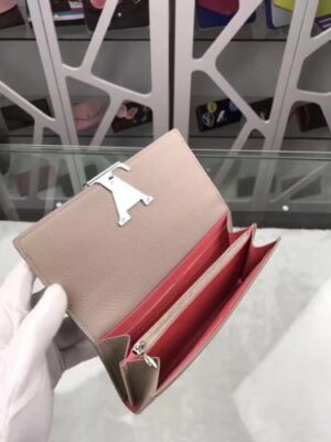 Louis Vuitton Replica CAPUCINE WALLET M62132 GALET 2017