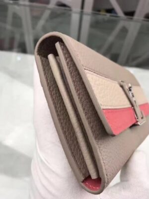 Louis Vuitton Replica CAPUCINE WALLET M62132 GALET 2017