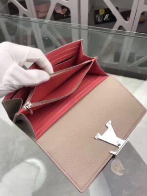 Louis Vuitton Replica CAPUCINE WALLET M62132 GALET 2017