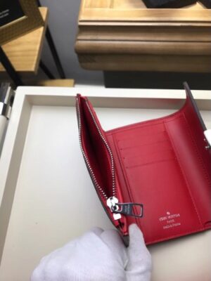 Louis Vuitton Replica Capucines Compact Wallet M62158 Rubis