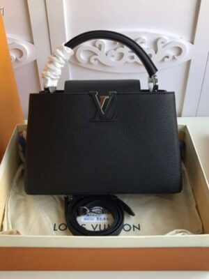 Louis Vuitton Replica Capucines PM Bag M42242 Black/SiLV Replicaer