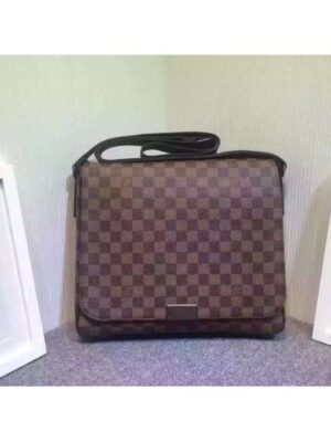 Louis Vuitton Replica DISTRICT MM Damier Ebene Canvas N41212