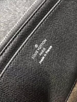 Louis Vuitton Replica Epi leather Twist Wallet M61178 Black