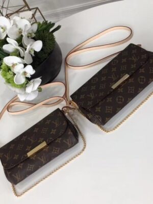 Louis Vuitton Replica Favorite PM in Monogram Canvas M40717 2018