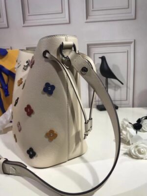 Louis Vuitton Replica Lockme Bucket M53081