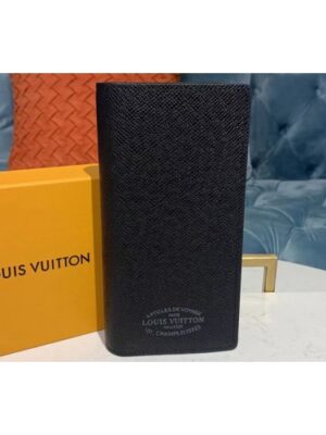 Louis Vuitton Replica M30385 LV Replica Brazza Wallet Black Taiga leather