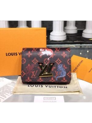 Louis Vuitton Replica M63889 LV Replica Transformed historic Monogram canvas Twist Compact Wallet Red