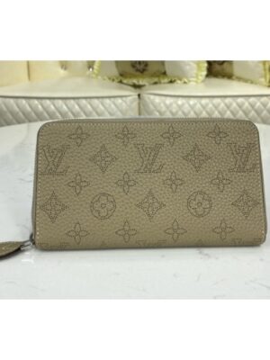 Louis Vuitton Replica M69215 LV Replica Zippy wallet in Gray Mahina calf leather