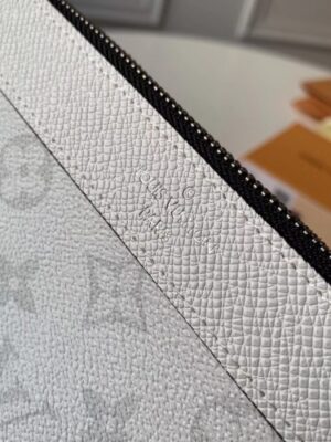 Louis Vuitton Replica Monogram Antarctica Canvas Discovery Pochette Bag M30279 White 2019