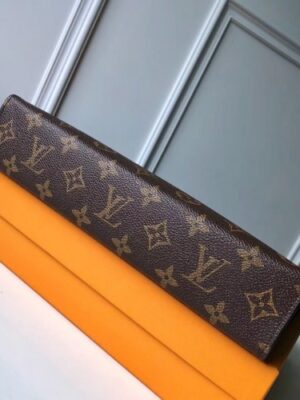 Louis Vuitton Replica Monogram Canvas Chalk Pochette Voyage MM Bag Marron 2019