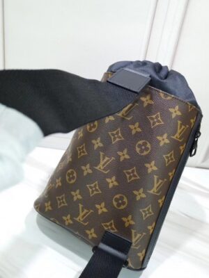 Louis Vuitton Replica Monogram Canvas Chalk Sling Bag M44625 Marron 2019