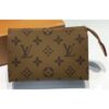 Louis Vuitton Replica Monogram Canvas Toiletry Pouch 15 Bag M47546 07