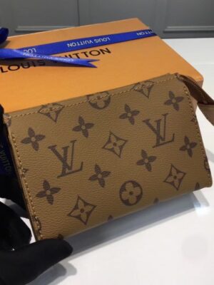 Louis Vuitton Replica Monogram Canvas Toiletry Pouch 15 Bag M47546 07