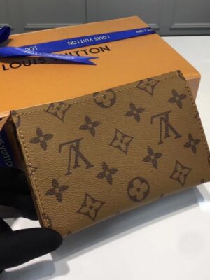 Louis Vuitton Replica Monogram Canvas Toiletry Pouch 15 Bag M47546 07