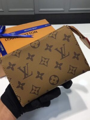 Louis Vuitton Replica Monogram Canvas Toiletry Pouch 15 Bag M47546 07