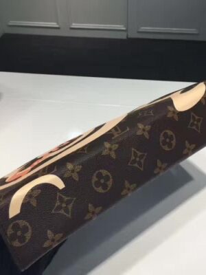 Louis Vuitton Replica Monogram Canvas Toiletry Pouch 26 M47542 2017