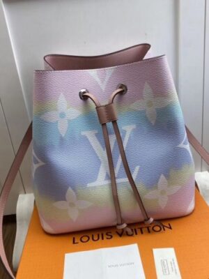 Louis Vuitton Replica Monogram Giant Canvas LV Replica Escale NéoNoé Bucket Bag M45124 Pastel Pink