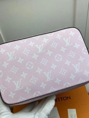 Louis Vuitton Replica Monogram Giant Canvas LV Replica Escale NéoNoé Bucket Bag M45124 Pastel Pink