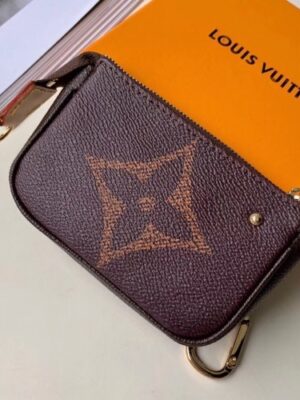 Louis Vuitton Replica Monogram Giant Canvas Micro Pochette Accessoires Bag M67579 2019