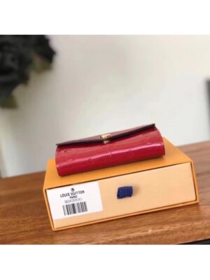 Louis Vuitton Replica Monogram Vernis Leather 6 Key Holder M61223 Cerise