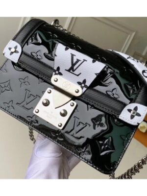 Louis Vuitton Replica Monogram Vernis Patent Leather LV Replica Wynwood Bag M90445 Noir 2019