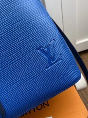 Louis Vuitton Replica NeoNoe MM Bag Epi Leather M55935