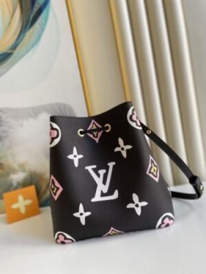 Louis Vuitton Replica NeoNoe MM Bag Monogram Print M45821