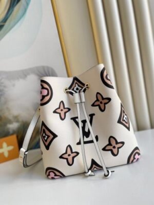 Louis Vuitton Replica NeoNoe MM Bag Monogram Print M45822