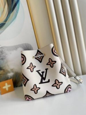 Louis Vuitton Replica NeoNoe MM Bag Monogram Print M45822