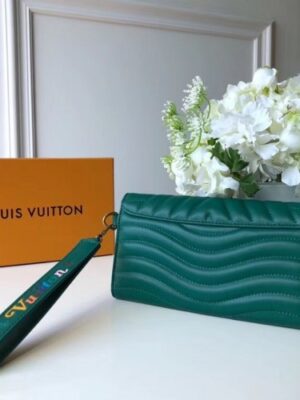 Louis Vuitton Replica New Wave Long Wallet in Calfskin M63298 Green