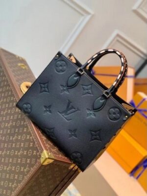 Louis Vuitton Replica OnTheGo MM Bag Monogram Empreinte M58522