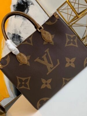 Louis Vuitton Replica Onthego MM Bag Monogram Reverse M45039