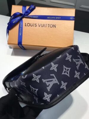 Louis Vuitton Replica Original Leather Elephant  Print  Men’s Mini Shoulder Bag M54246 Black 2017