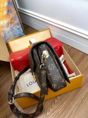 Louis Vuitton Replica Pochette Metis Bag Monogram Canvas M44875