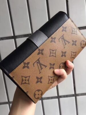 Louis Vuitton Replica SARAH WALLET M64488 2017