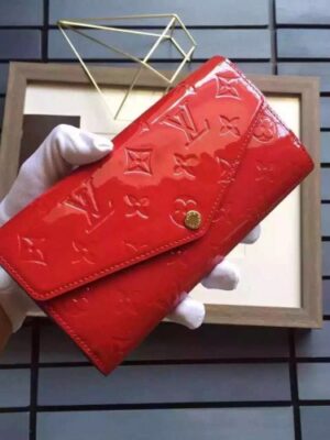 Louis Vuitton Replica SARAH WALLET MONOGRAM VERNIS Cherry M90208