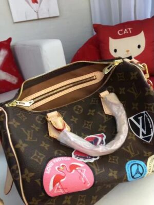 Louis Vuitton Replica SPEEDY BANDOULIERE 30 WORLD TOUR M43231