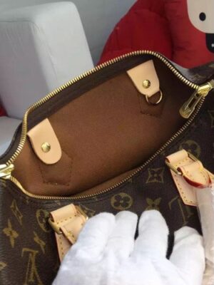 Louis Vuitton Replica SPEEDY BANDOULIERE 30 WORLD TOUR M43231