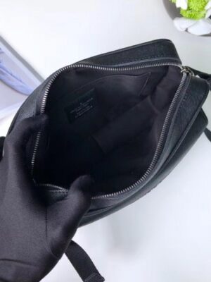 Louis Vuitton Replica Taiga Leather Messenger PM Bag M31003 Noir 2018