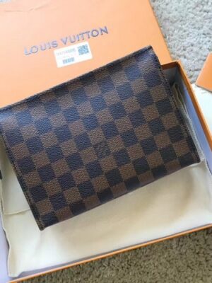 Louis Vuitton Replica Toiletry Pouch 19 Bag M47544 Damier Ebene Canvas