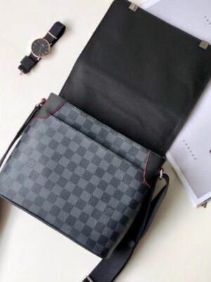 Louis Vuitton Replica Travel Stickers Patches Alps Damier Graphite Canvas District PM Messenger Bag N40040 2018