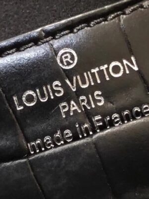 Louis Vuitton Replica Twist MM Bag in Embossed Leather M50280 Black 2018